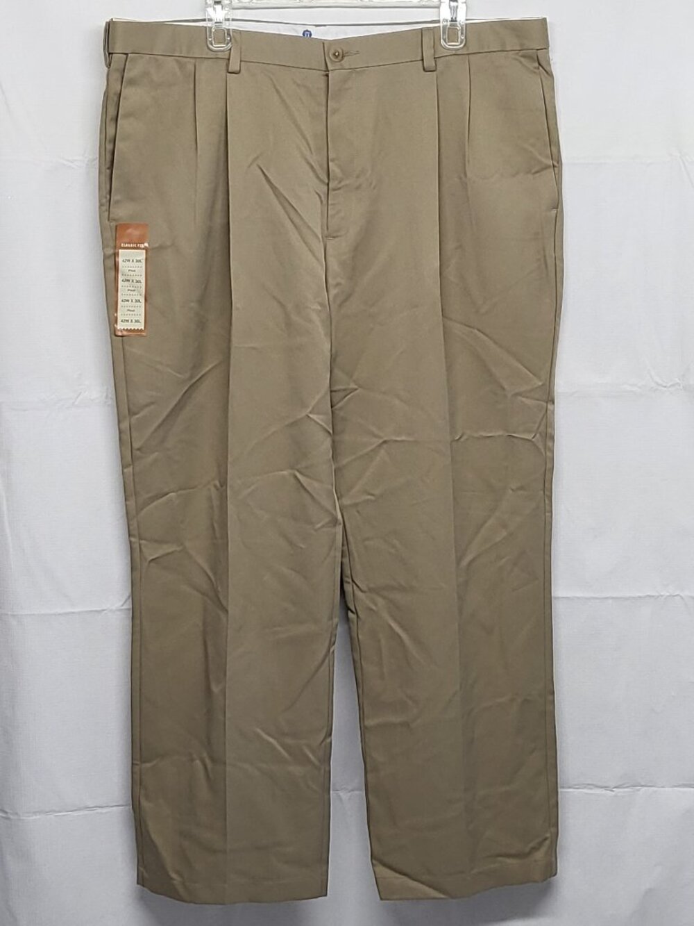 Haggar Cool 18 Performance Pants Mens 42 X 30 Classic Fit Khaki NWT
